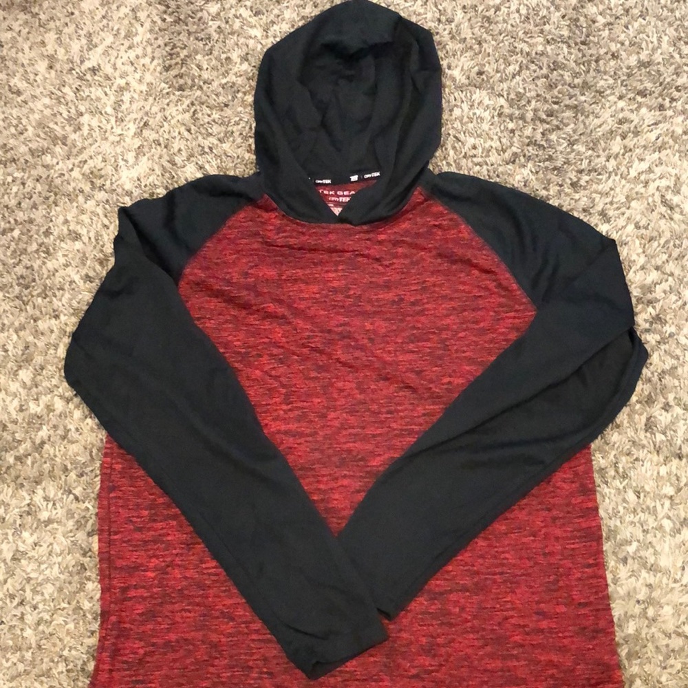 Men’s longsleeve dry tech hooded long sleeve shirt